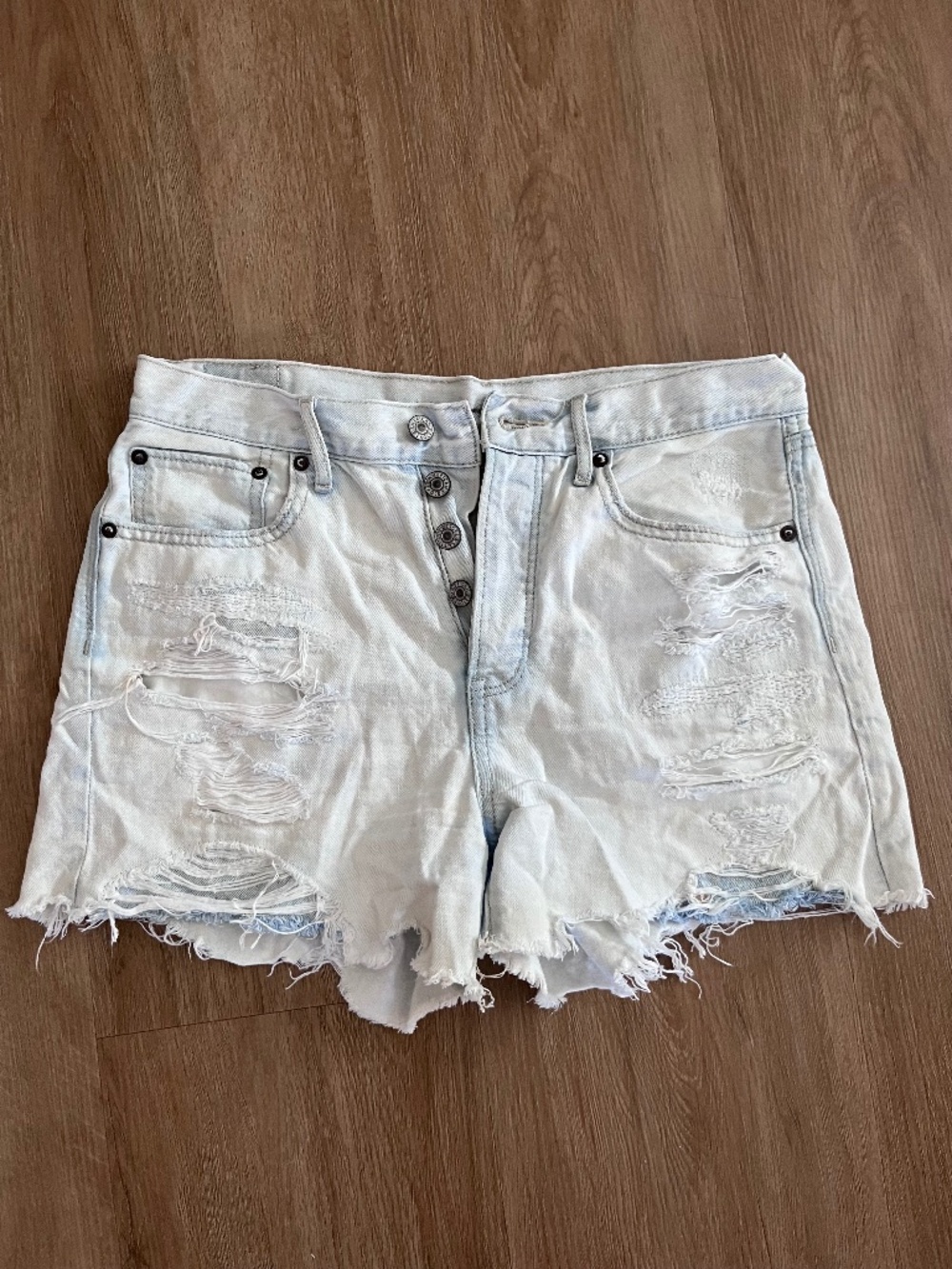 American Eagle Distressed Raw Frayed Hem 4” Jean Shorts/Size: 8